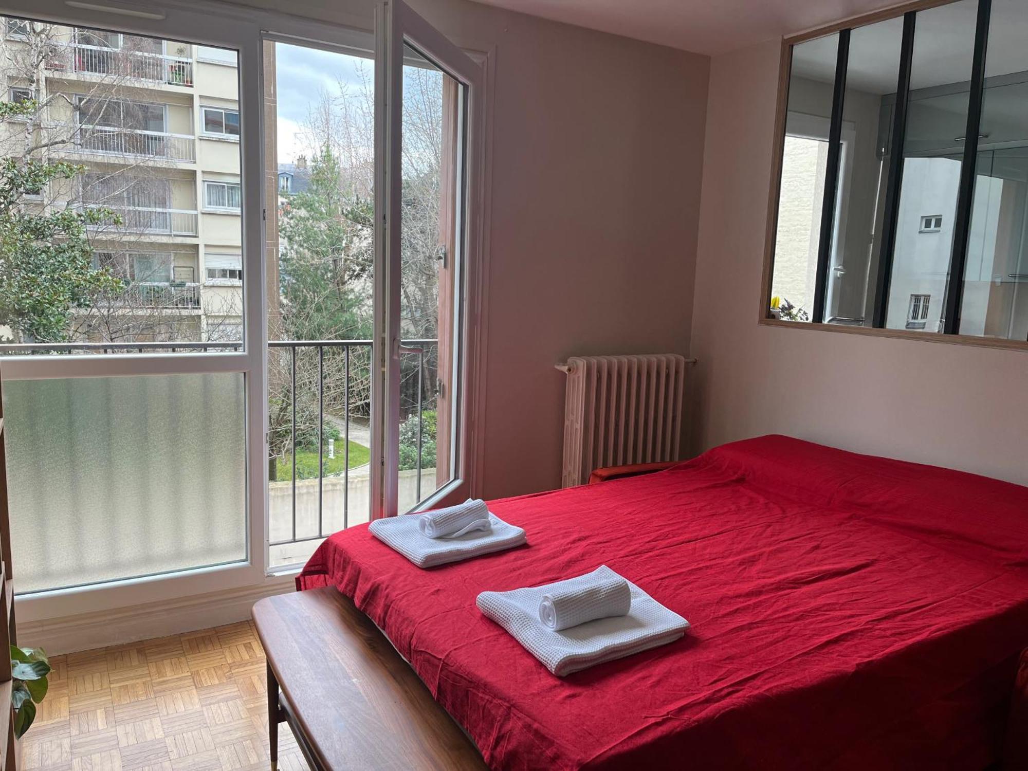 Apartment - Gare Du Nord & Canal Saint Martin